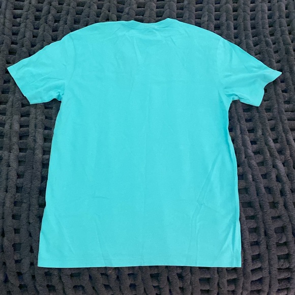 NWT men’s Vineyard vines tee - Picture 4 of 5